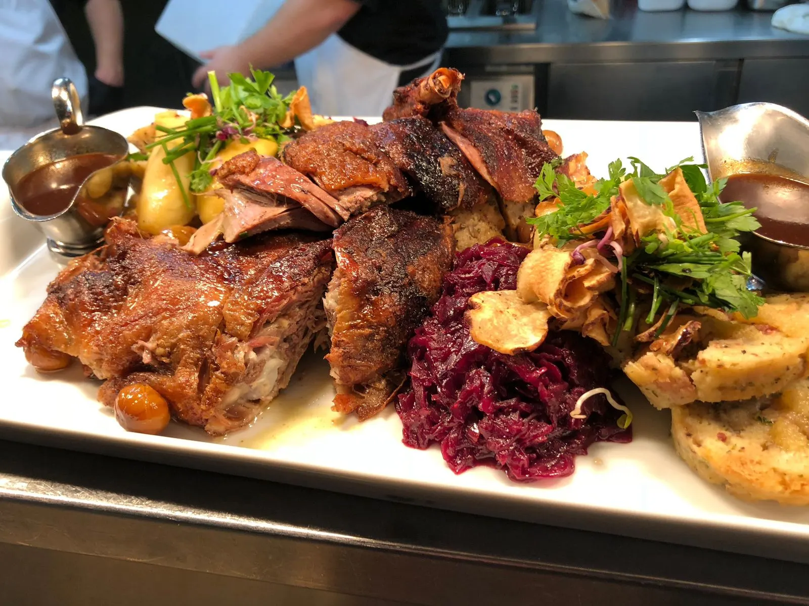 Gebratene Gans auf dem Buffet